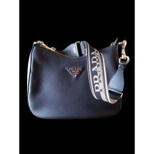 Prada Shoulderbag leather never used